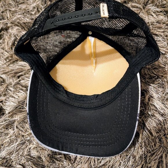 Billabong Womens Adjustable Trucker Hat B&W Beach Surfer Graphic NWOT - Picture 4 of 6